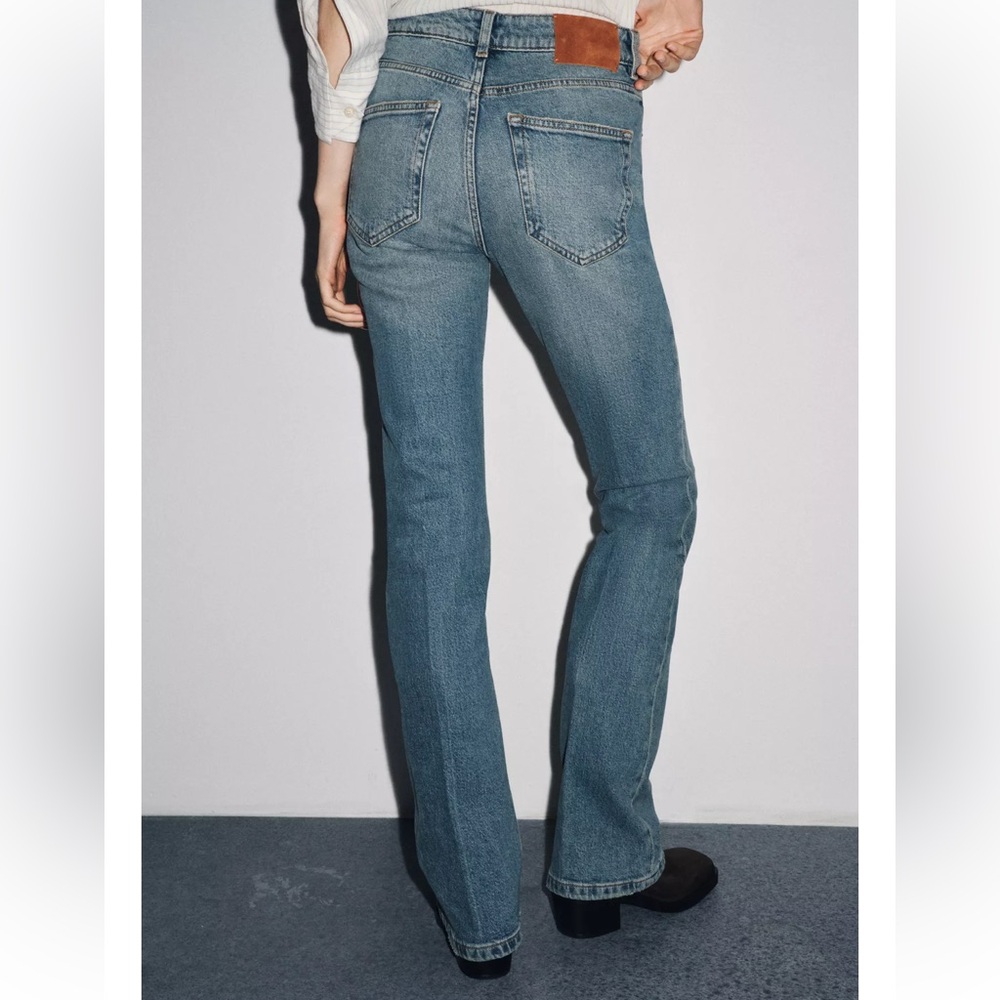 Zara High Rise Bootcut Jeans - Picture 4 of 10